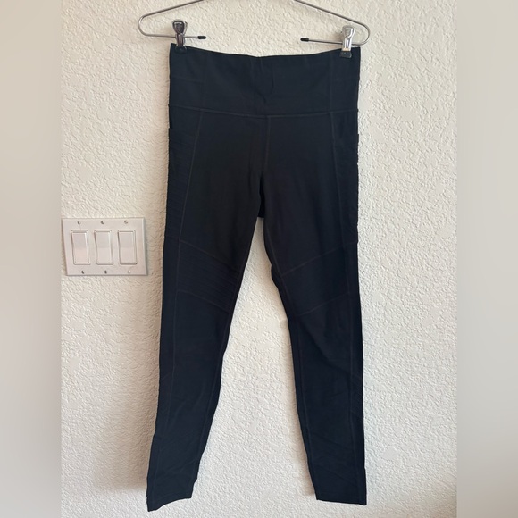 Athleta Pants - Athleta Black Performance Leggings
